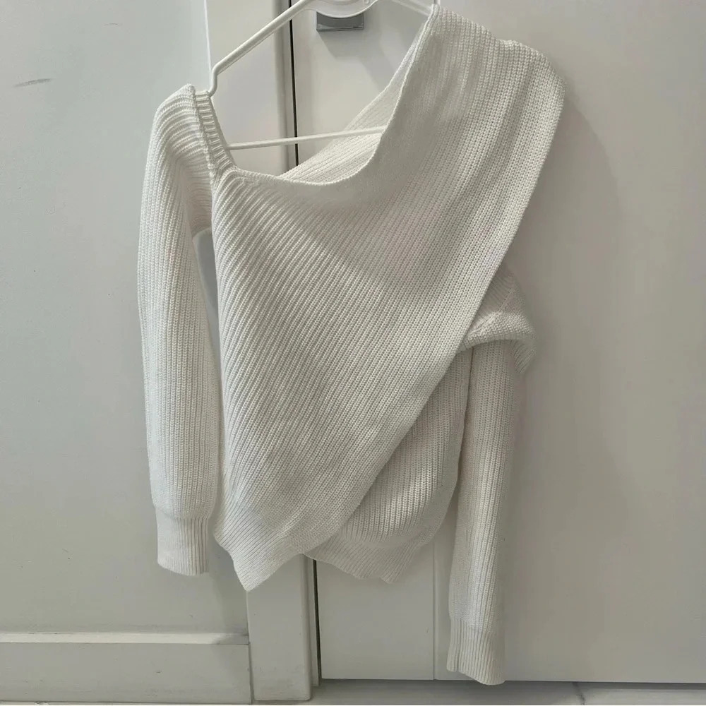 RtA White Off-The-Shoulder Sweater- Size XS; Like New Condition